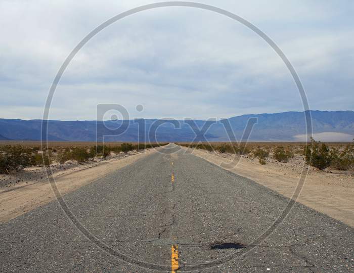 Road To Death Valley