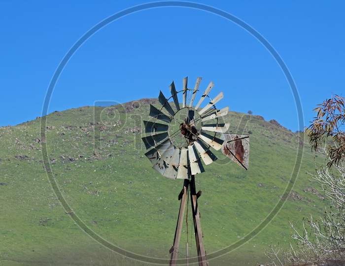 Old Windmill (Ca 07440)