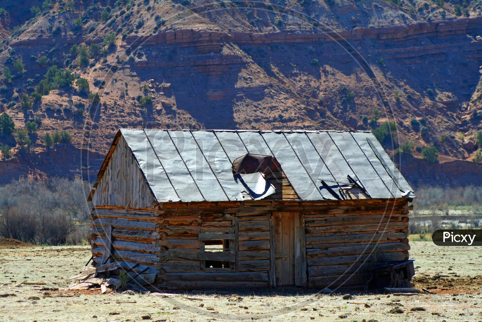 Abandoned Cabin (Ut 01139)