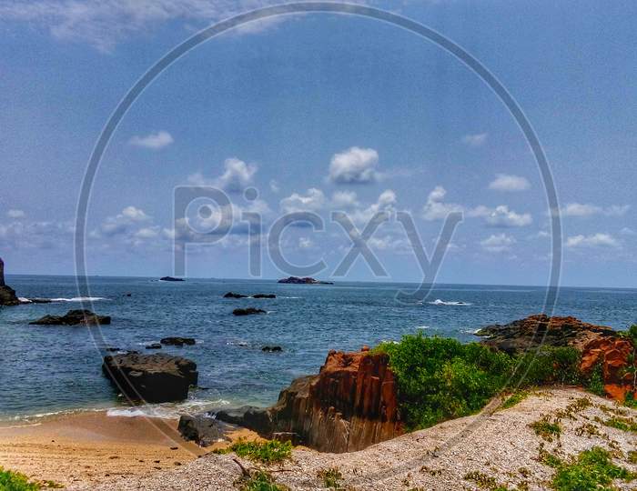 St. Mary's Islands, also known as Coconut Islan are a set of four small islands in the Arabian Sea off the coast of Malpe in Udupi, Karnataka, India. They are known for the feature of columnar basltic