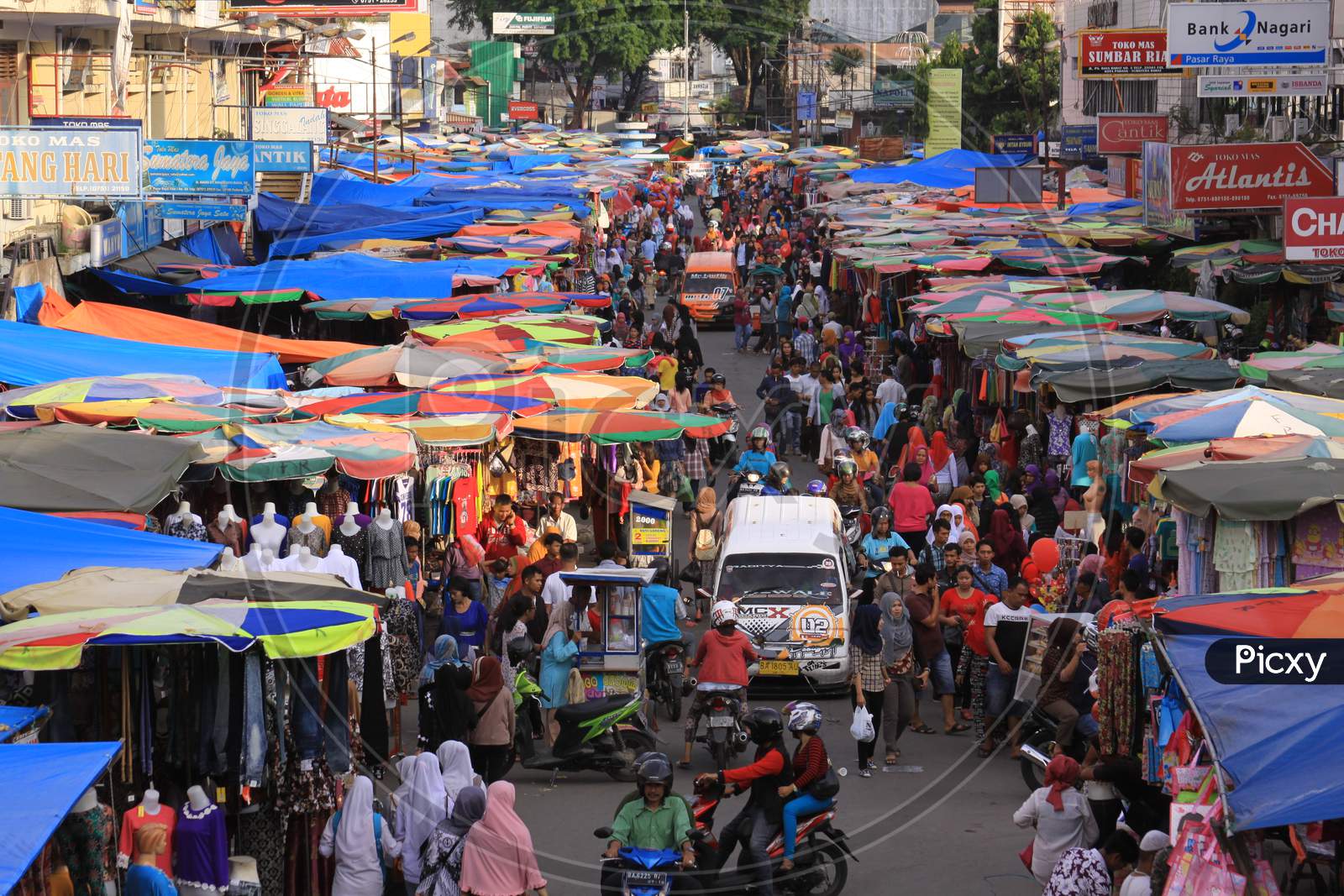 Pasar Raya Crowded Market In Padang, West Sumatra
