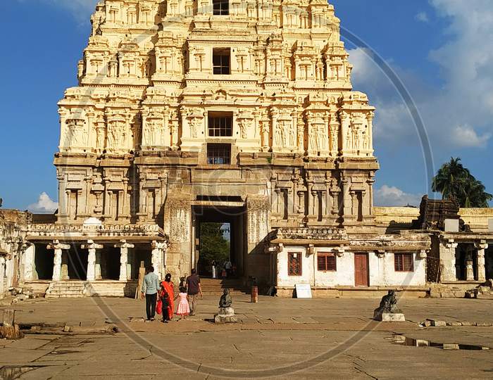 temple in hampi karnataka