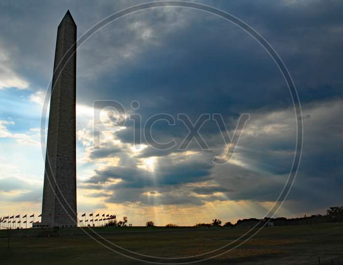 Sunburst At The Washington Monument (Dc 0183)