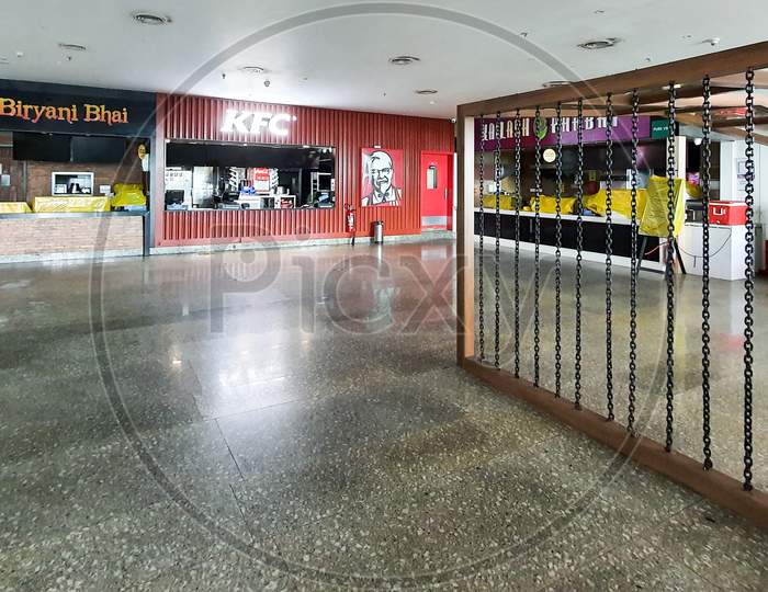 6Th June 2020- Netaji Subhas Chandra Bose International Airport, Calcutta, India-Branded Fast Food Shops Remain Closed During Covid 19 Pandemic Lockdown