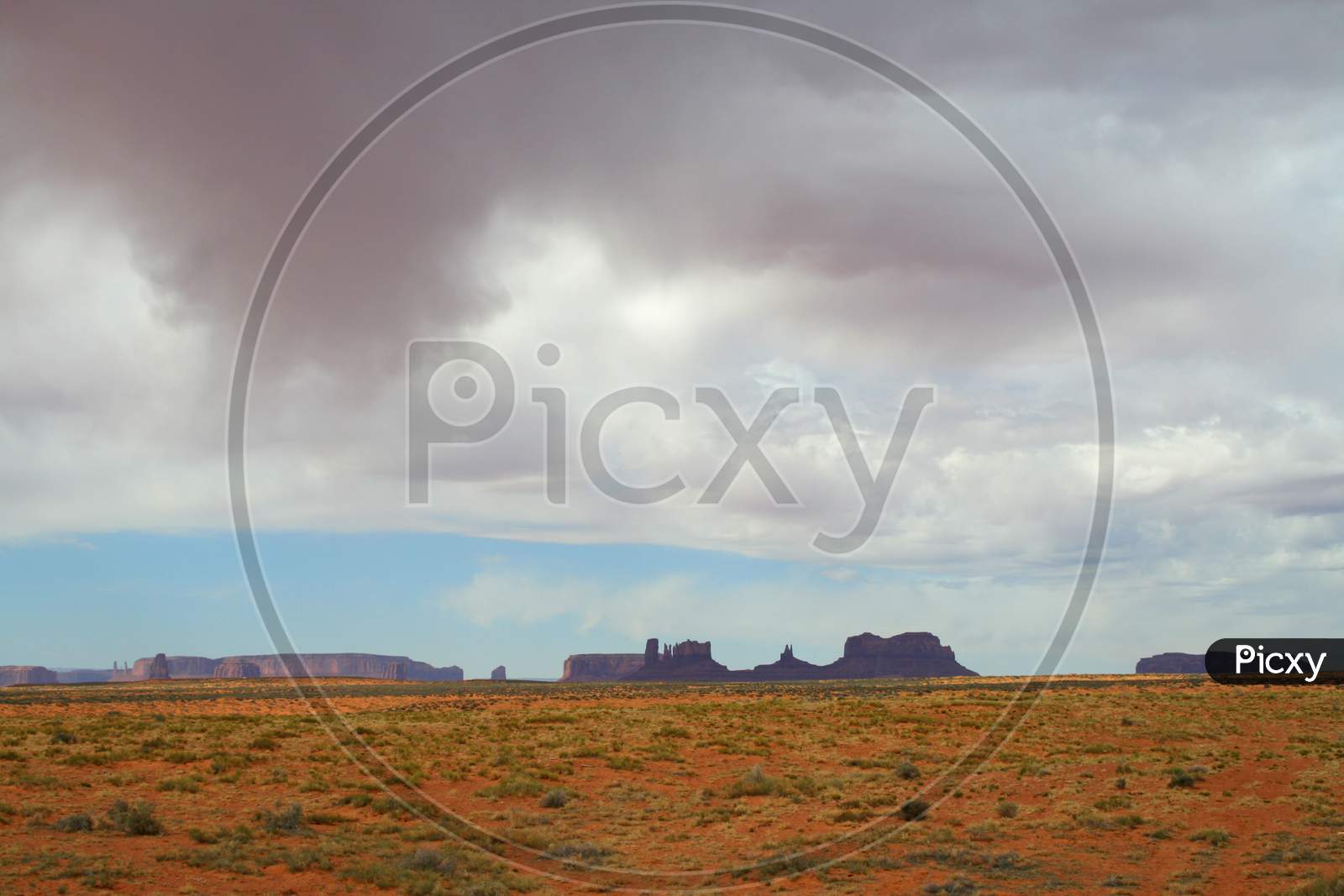 Storm Over Monument Valley (Ut 02504)