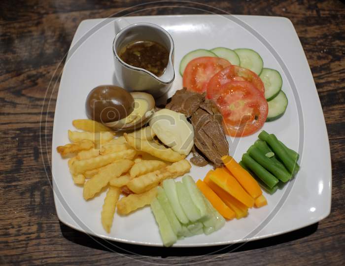 Javanese steaks, soft beef preparations and boiled eggs are cooked rather sweet.