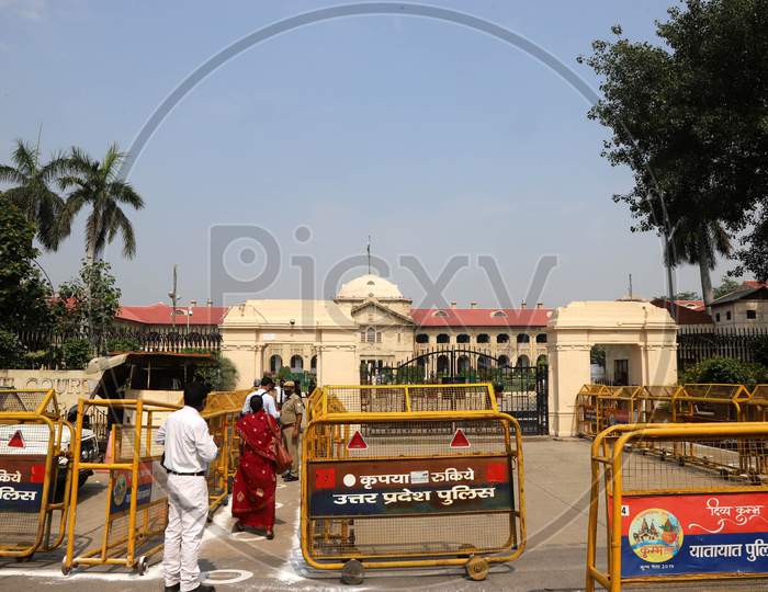 A Paramedic Thermal Scanning To Allahabad High Court Advocates And Employees After Allahabad High Court Reopening , In Prayagraj, June 8, 2020.