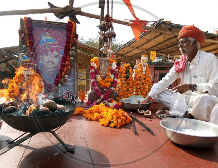 Idol and worship of Om Banna in Chotila village of Rajasthan