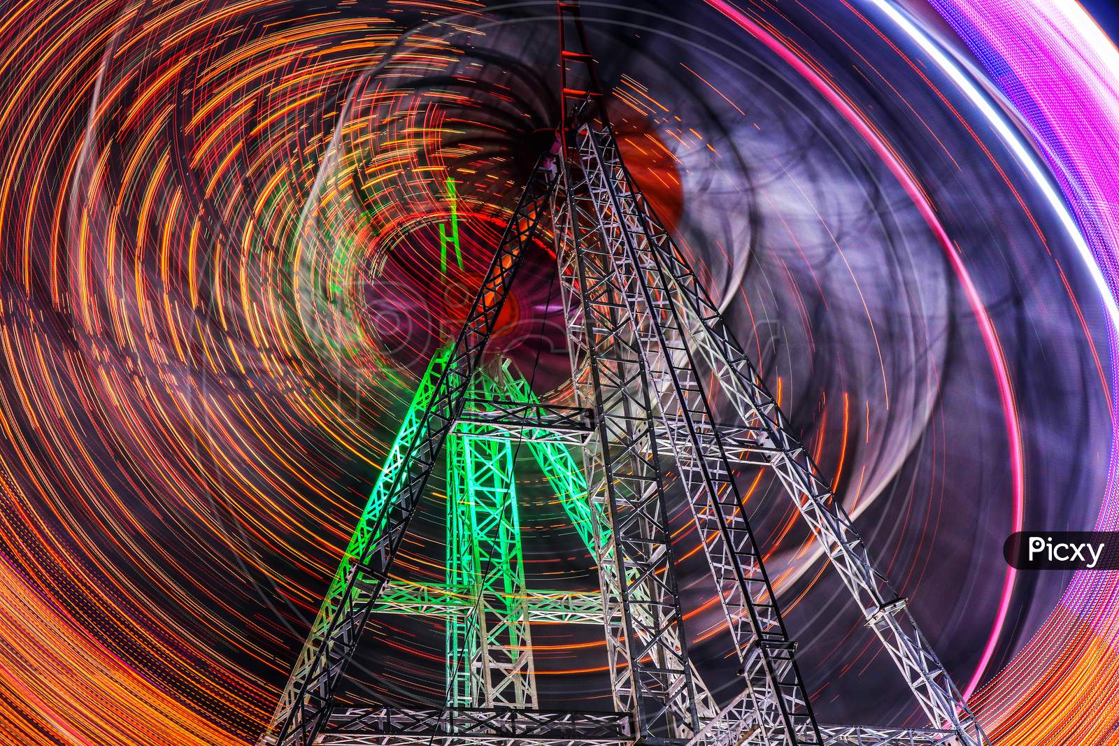 Long exposure of a giant wheel Nampally exhibition