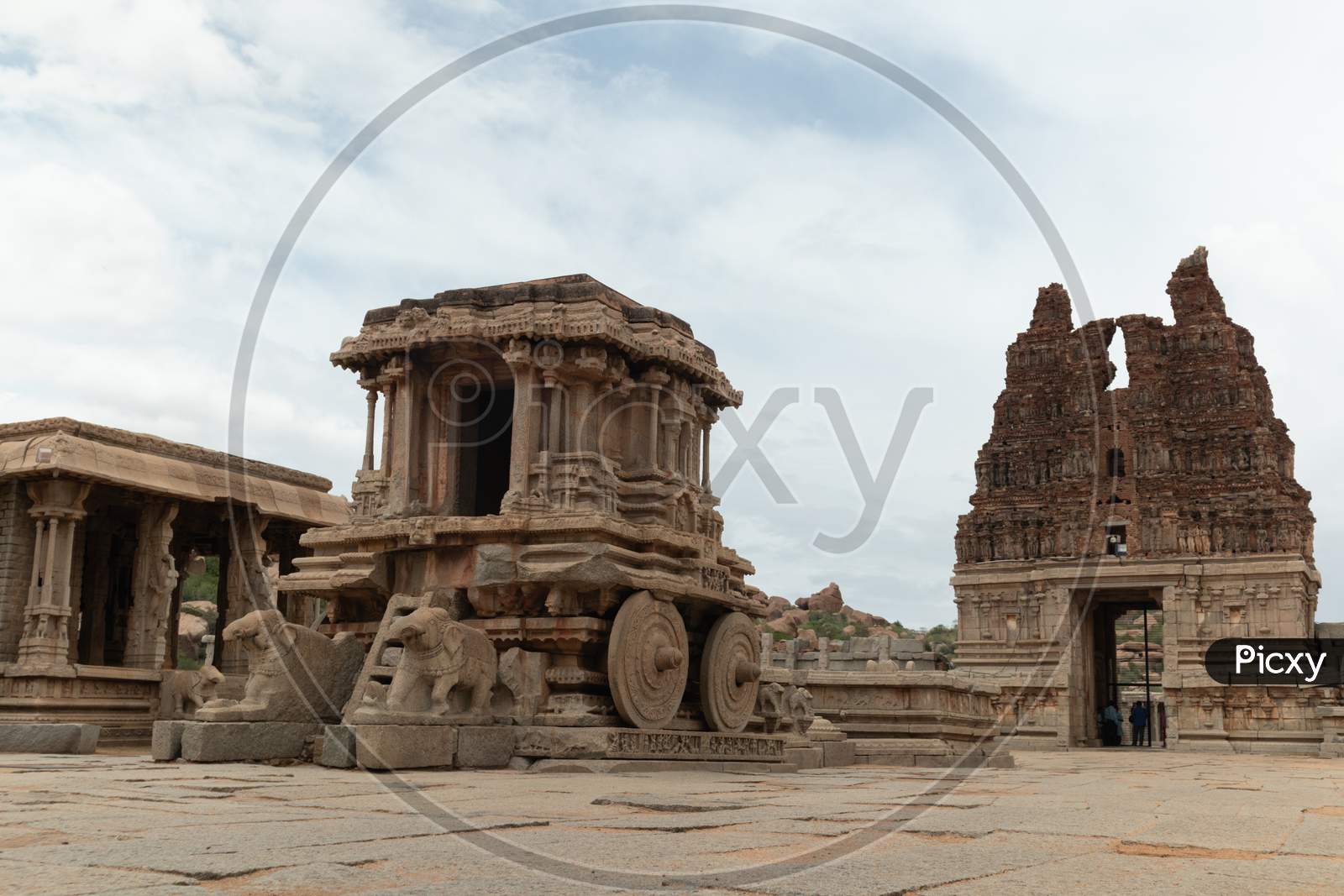 Stone Chariot In Courtyard Of Vittala Temple In Hampi, Karnataka, India