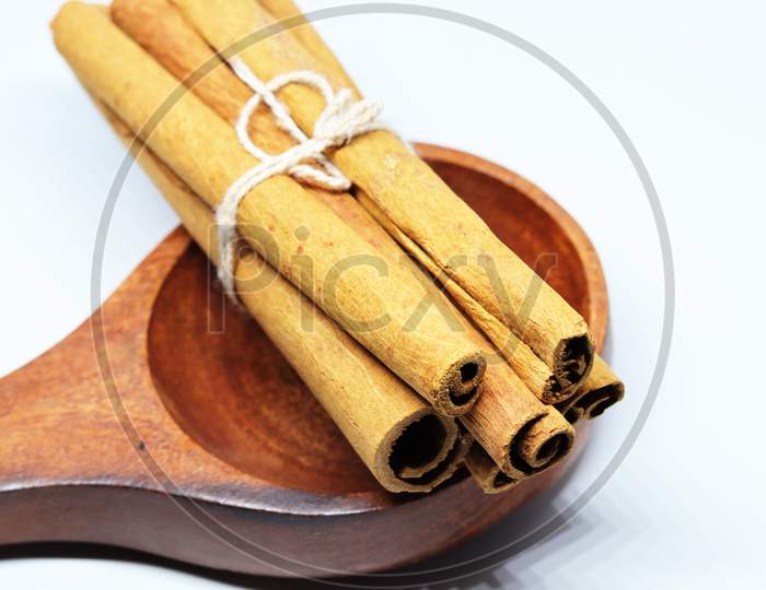Fragrant cinnamon sticks isolated on white background without shadow