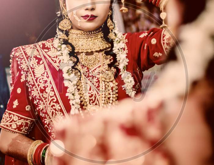 Indian bridal poses