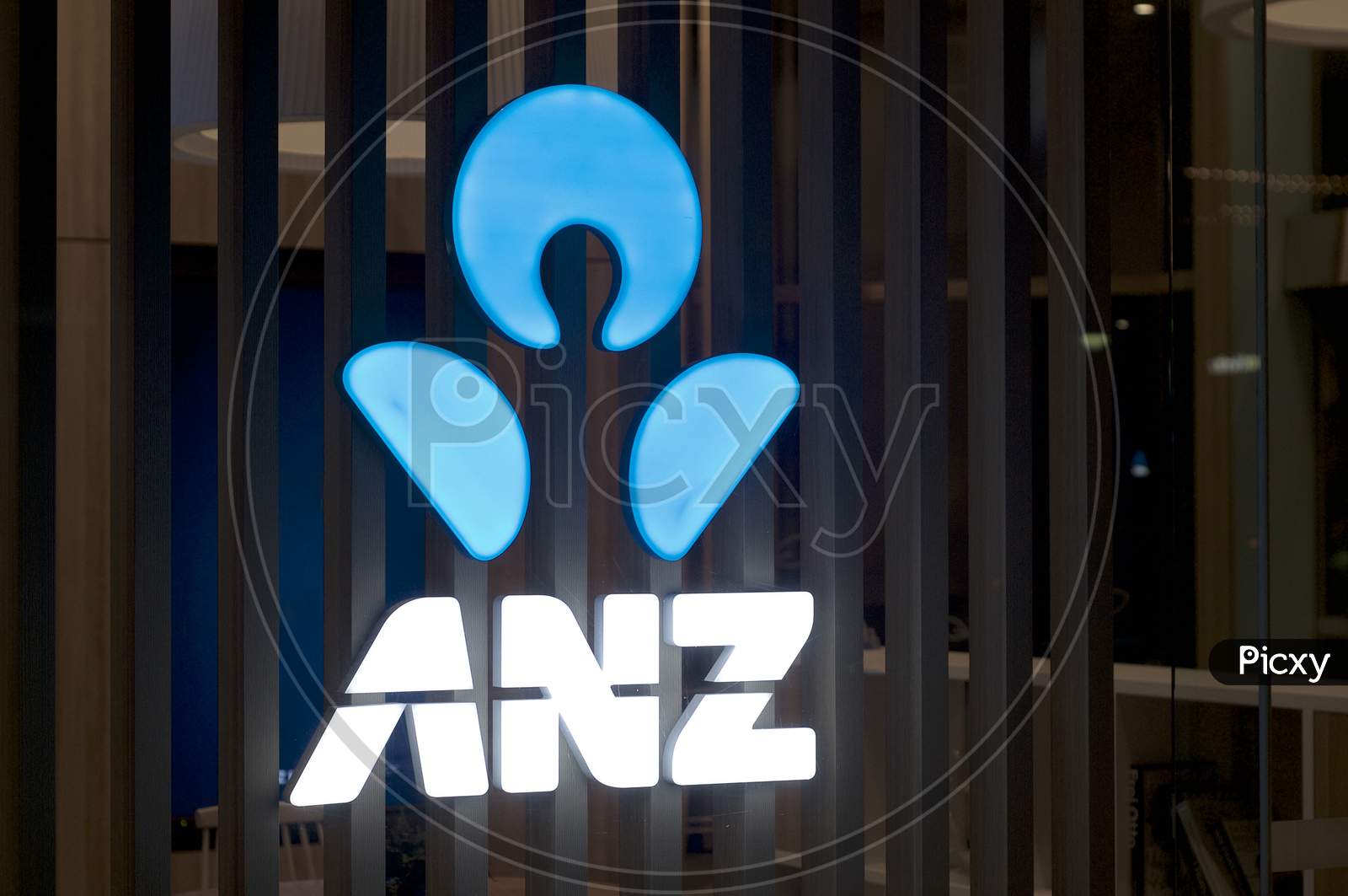 Illuminated Anz Bank Symbol
