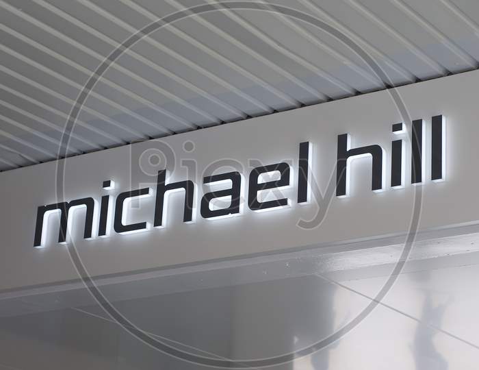 Michael Hill Jewellery Store Sign In Brisbane