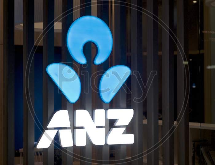 Illuminated Anz Bank Symbol