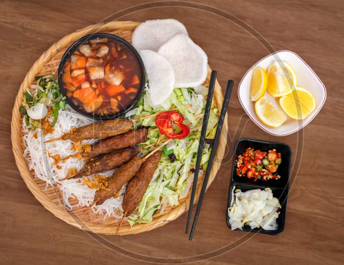Vietnamese food Bun Nem Lui