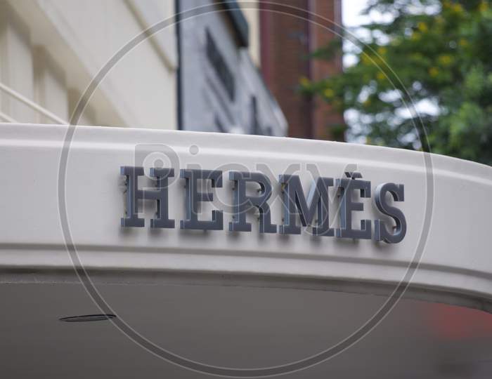 Hermès Sign In Brisbane