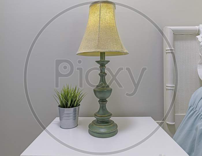 Lamp, Flowers On Stand