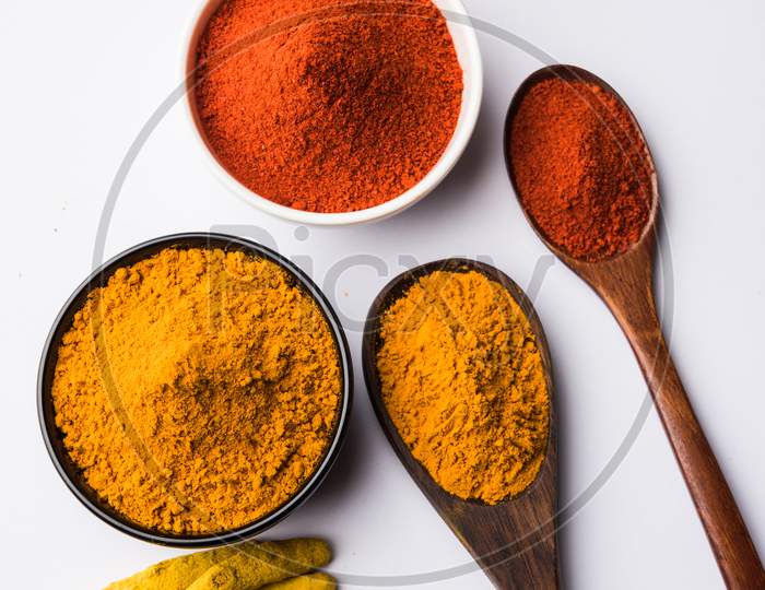 Turmeric and red chilli powder