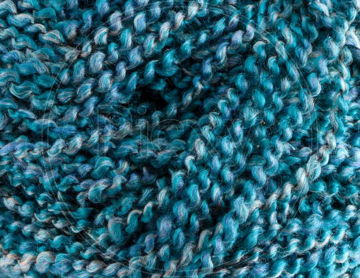 Multi Blue Tones Of Spiral Twisted Yarn Filling Screen