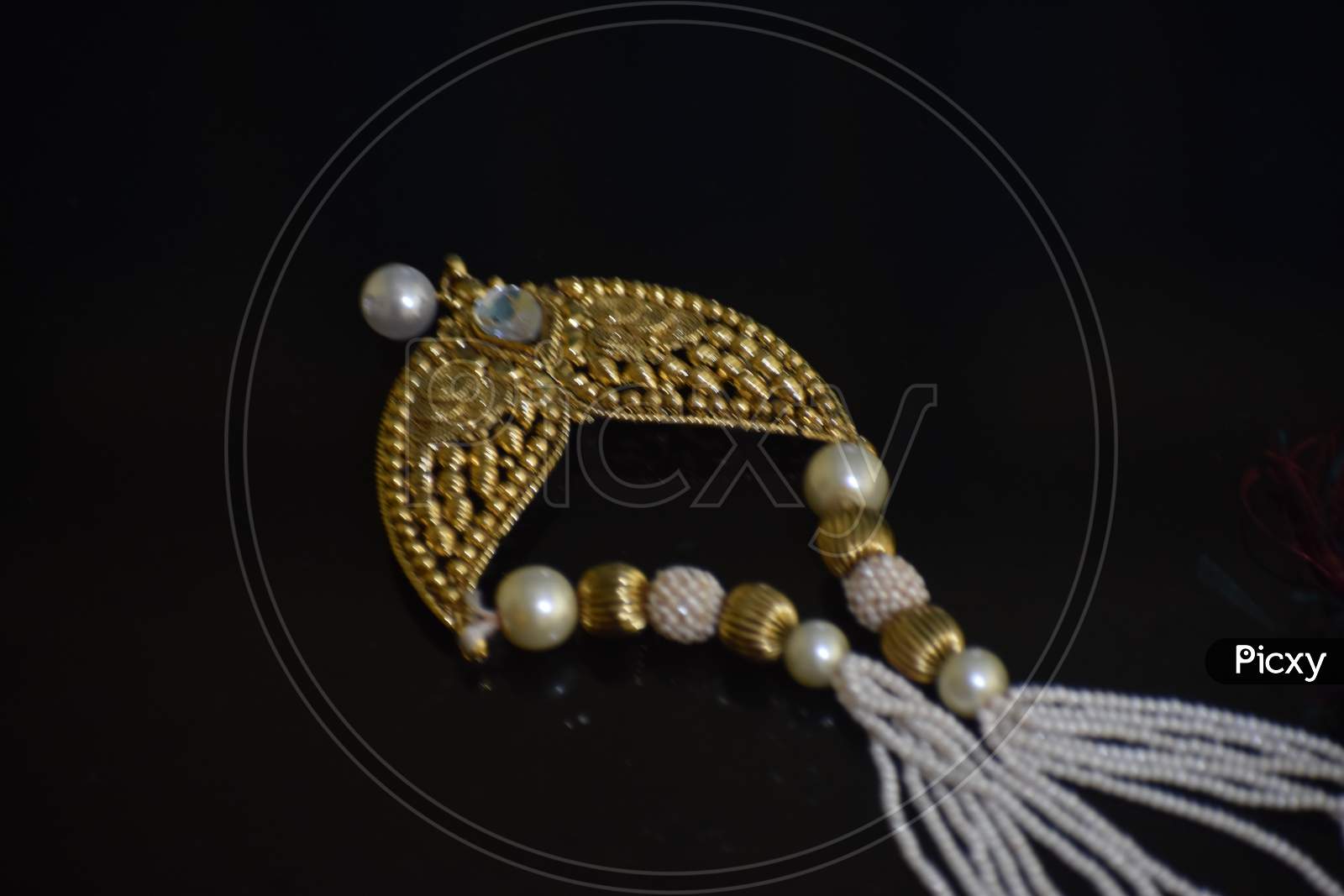 Gold jewelry for elegant women.