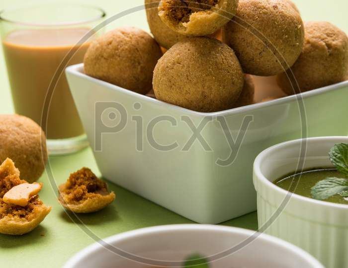 Dry fruit Kachori or Kachauri
