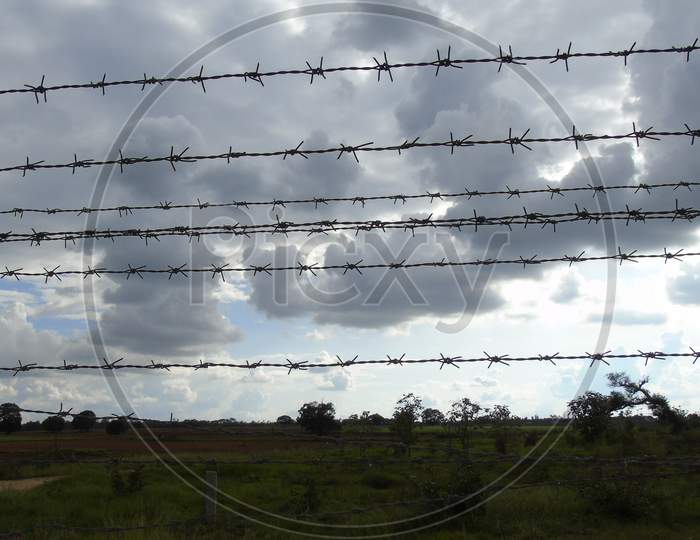 wire fencing in farm land