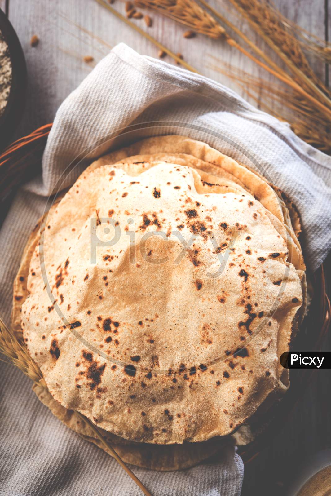 Indian bread / Chapati / Fulka / Gehu Roti