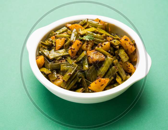 Gwar ki sabzi - Cluster Beans Curry