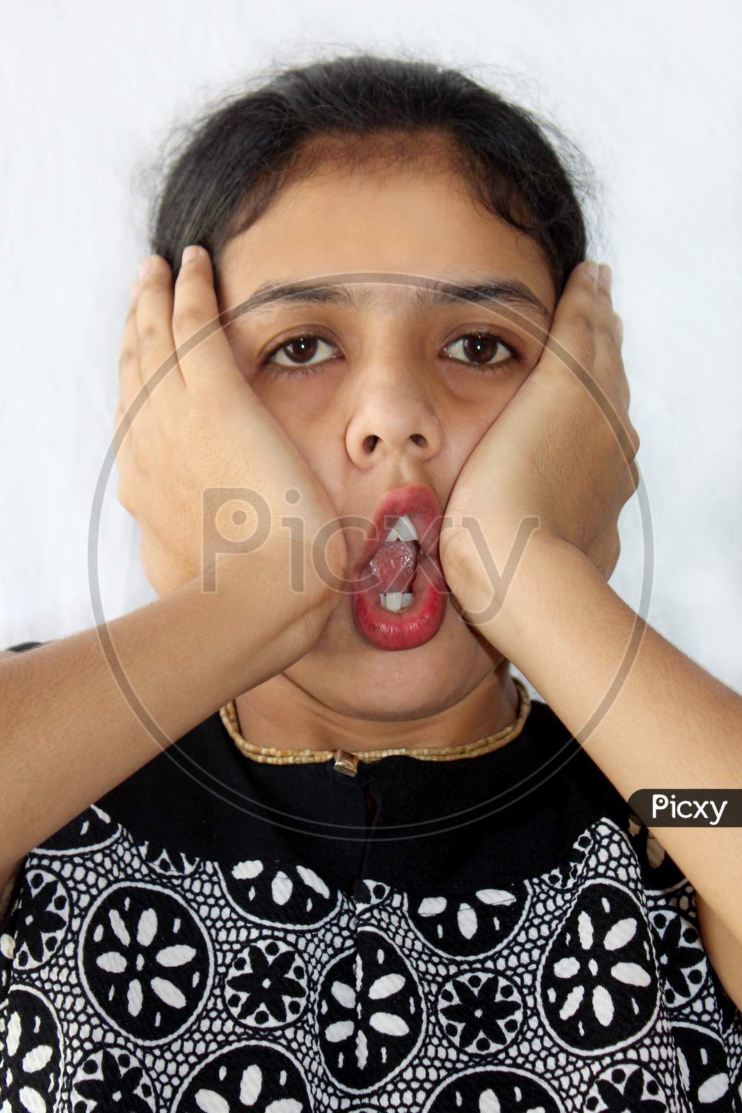 funny indian girl face