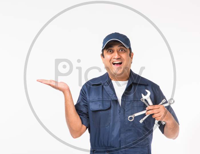 Indian auto mechanic