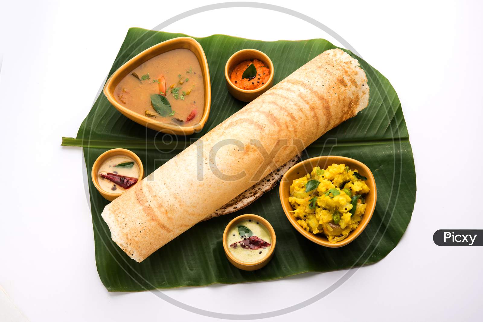 dosa in cone, triangle and roll shape
