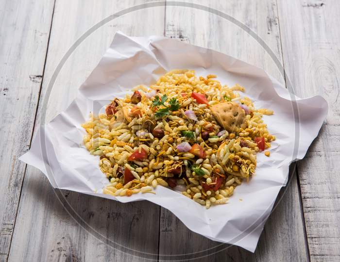 Image of Bhel Puri chat in paper plate-NM010578-Picxy