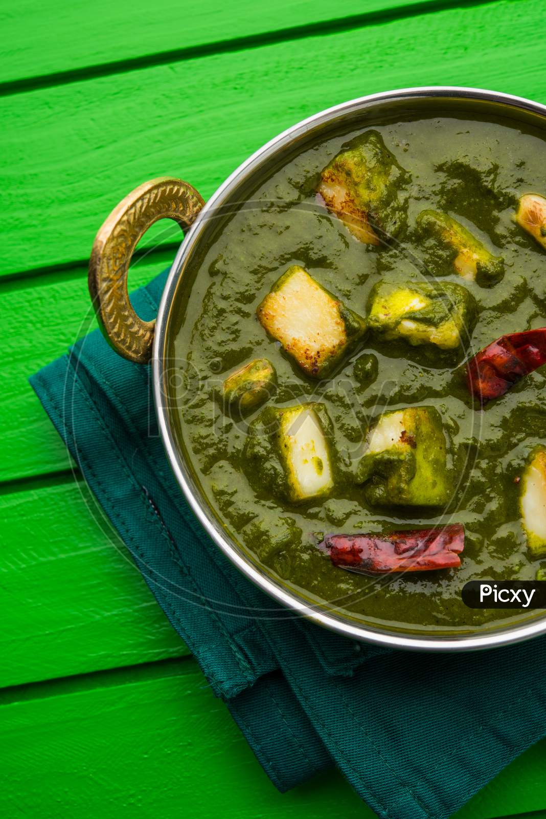 Palak Paneer  OR spinach and cottage cheese Curry