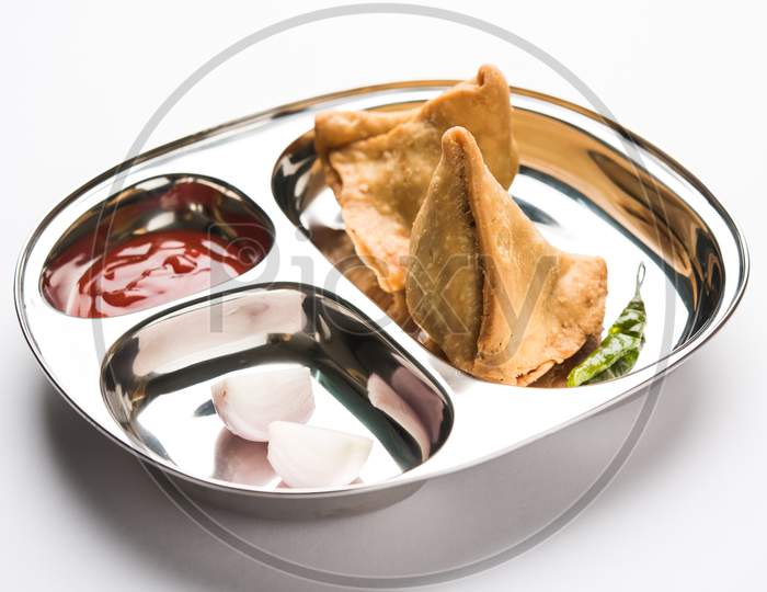 Samosa - Indian snacks or Junk Food