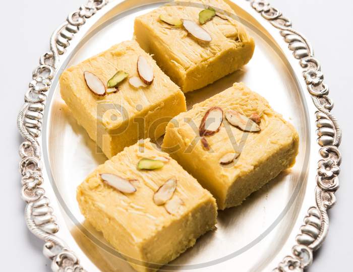 sweet Soan Papdi / Soan roll / Patisa / Patisha