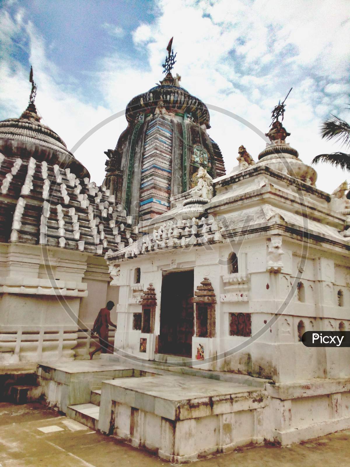 Nilamaadhba temple