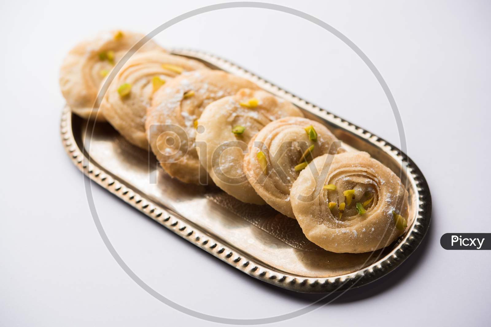 Chirote or Chiroti is a sweet dish from Karnataka and Maharashtra