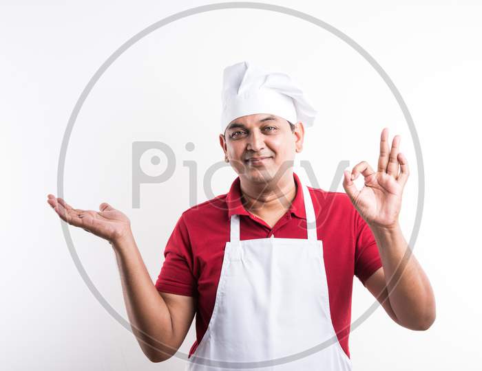 Image Of Indian Male Chef Cook In Apron And Wearing Hat Th221580 Picxy 
