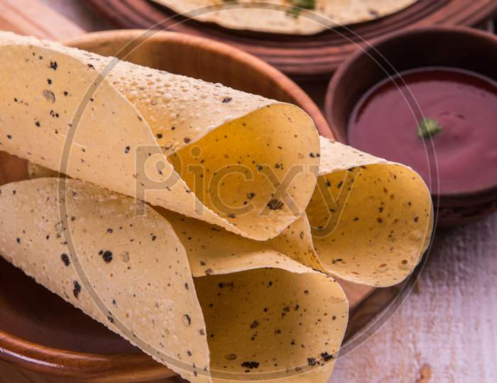 Masala papad is an indian vegetarian crispy food or starter
