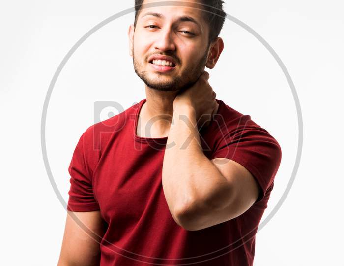 man having neck pain