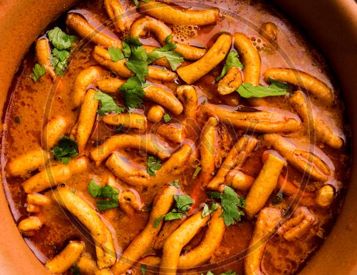 Dhaba style Sev bhaji / sev sabji / sev spicy curry