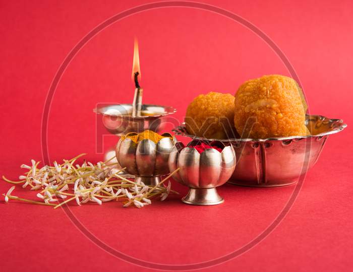 puja thali with sweets