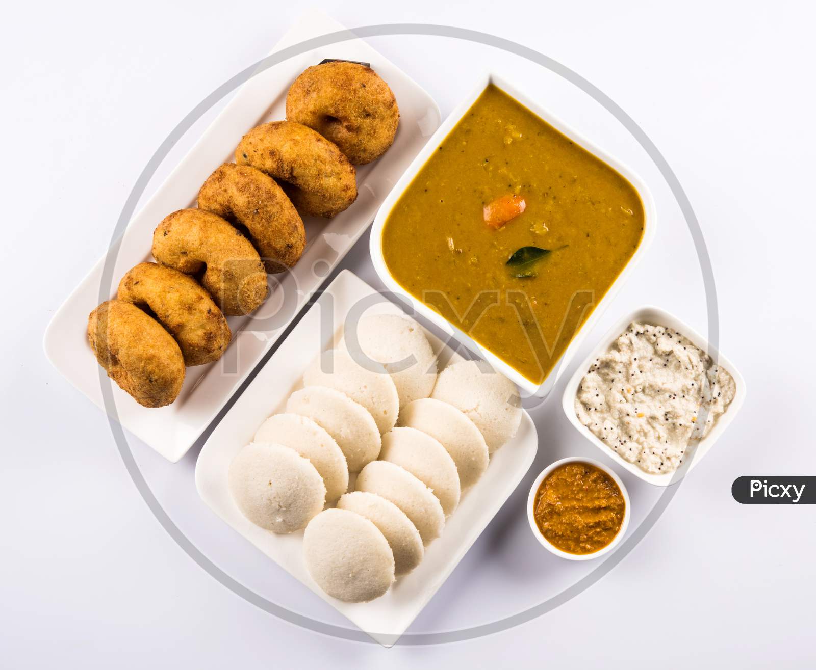 idli, vada with chutney and sambar, south Indian food