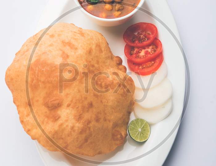 Chole Bhature or chole puri