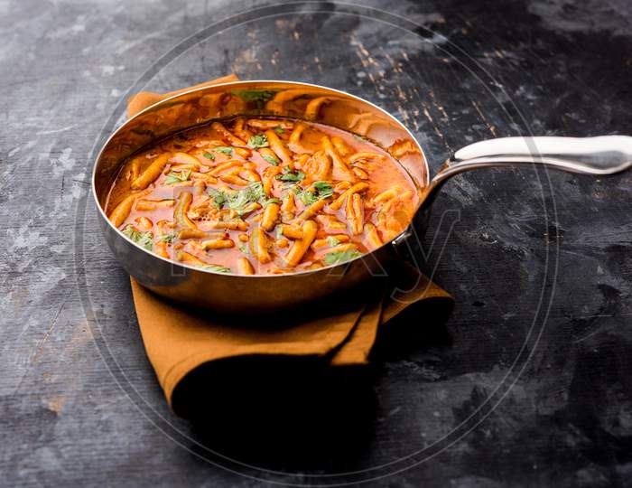 Dhaba style Sev bhaji / sev sabji / sev spicy curry