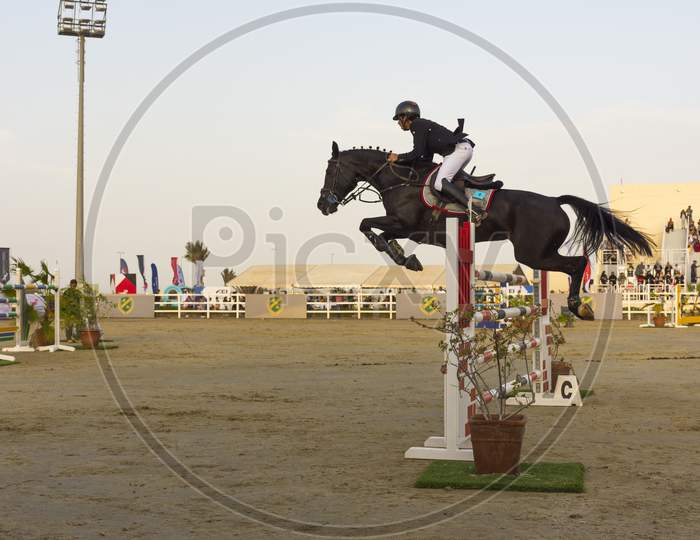 Muscat,Oman10th august 2020. Horse race jumping.