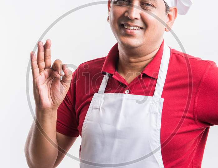 Image Of Indian Male Chef Cook In Apron And Wearing Hat Zr987704 Picxy 