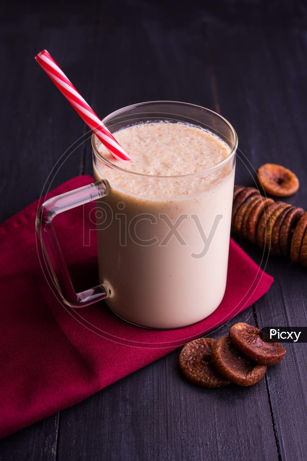 Anjeer Milk Shake or Fig smoothie