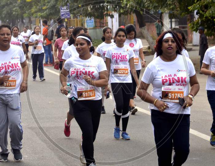 Participants run in the Pinkathon Guwahati 2019